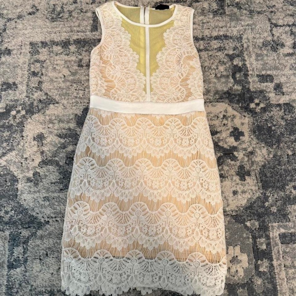 Miss Avenue bodycon white lace dress yellow mesh Size S